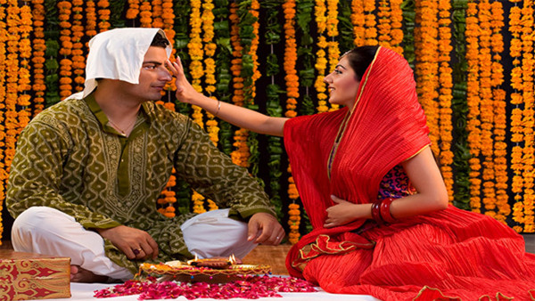 Bhai Dooj 2023: 14th Or 15th November Know Correct Date, Time Shubh Muhurat And Puja Vidhi in Hindi