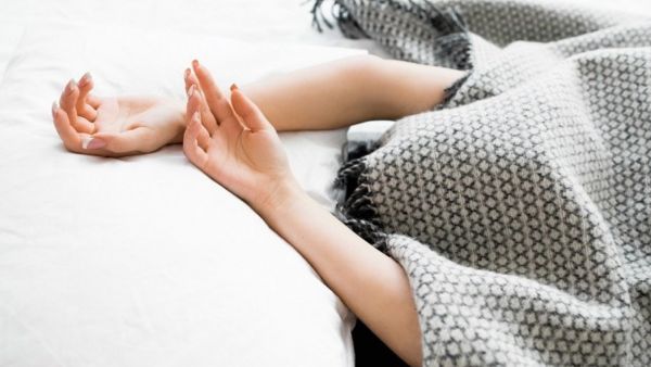  Side Effects of Covering Head While Sleeping