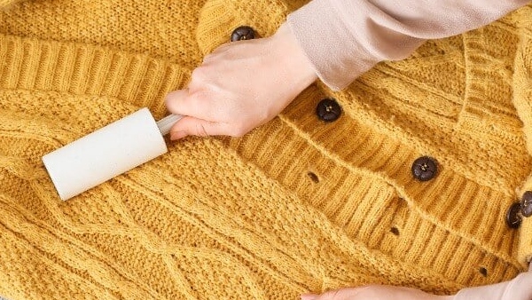 How to Remove Lint From Sweater and Woolen Clothes 