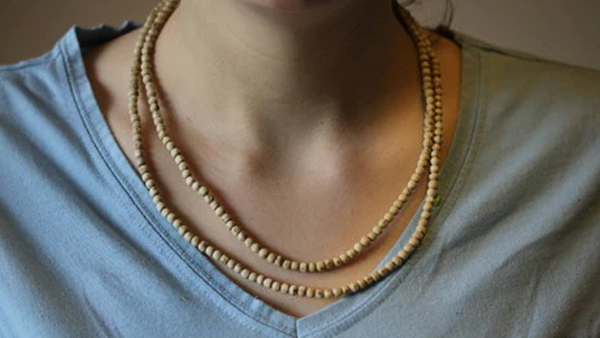 Tulsi vivah 2023 : tulsi mala health benefits including mental health tulsi mala pehnne ke fayde in hindi