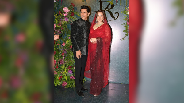 Randeep Hooda Lin Laishram Black And Red Ethnic Dress For Mumbai Wedding Reception See Photos