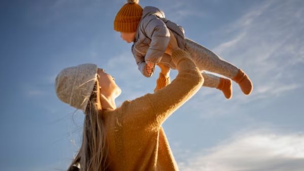  Benefits of Sunlight For Infants and Babies and Know How Much Sun is Enough for Your Child?