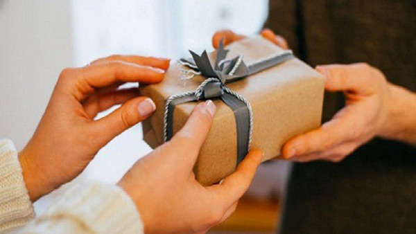 New year gifts ideas: these gifts will bring good luck as per Vastu Shastra