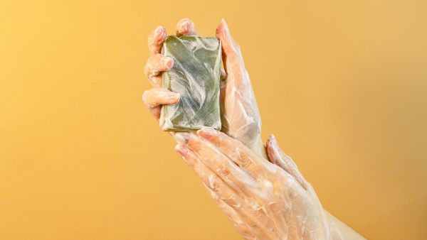 Which Soap You Should Use For Bath Everyday in hindi	