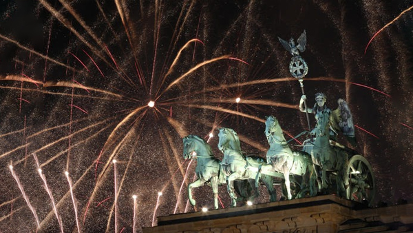  See New Years Eve 2024 celebrations from around the world