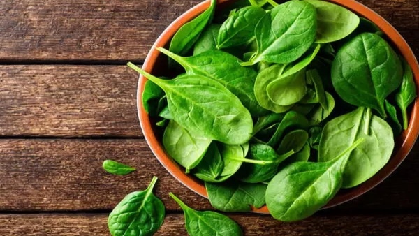  Why you should not eat spinach in excess and Zyda Palak Khane ke Nuksaan 
