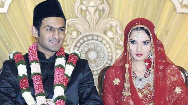 Who Is Sana Javed Married To Cricketer 