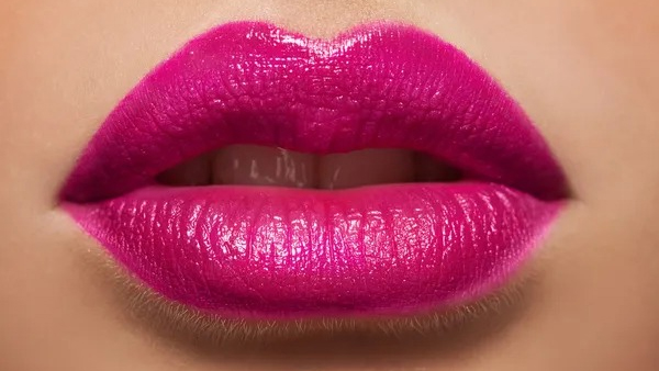 Rose Day 2024: Find 6 Best Trending Pink Lipsticks Shade for Every Skin Tone Rose Day 2024: Find 6 Best Trending Pink Lipsticks Shade for Every Skin Tone