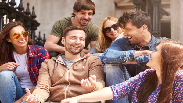 Happy Valentines Day 2024 Wishes for friend: Quotes, Messages, Shayari, FB, Whatsapp Status, Insta Captions