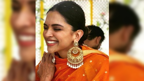 Alia Bhatt And Kareena Kapoor Actress Inspired Chand Baliyan Earrings For Eid