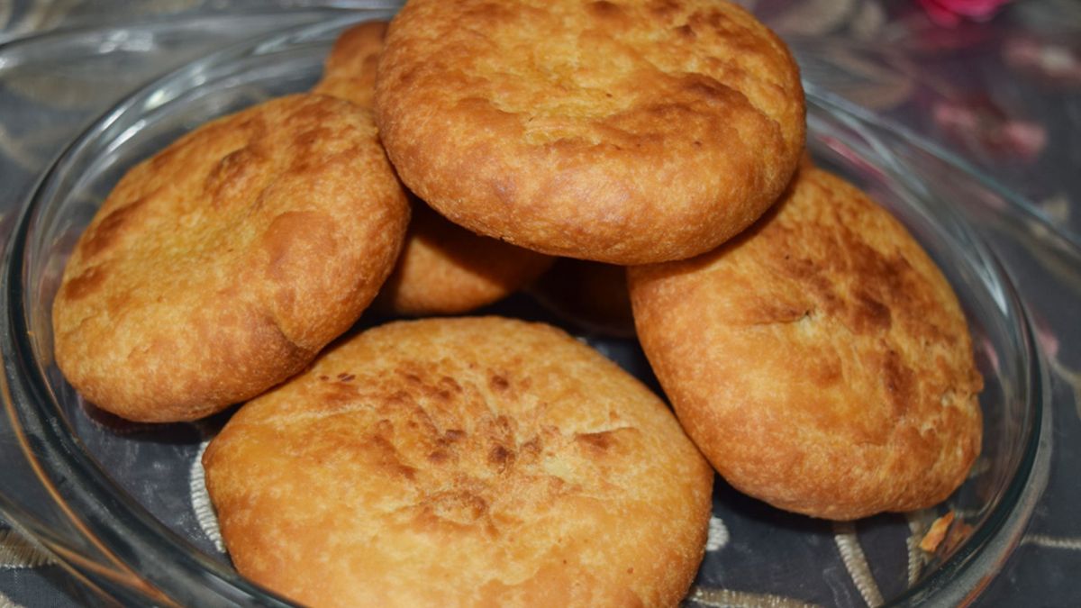 Urad Dal Kachori Recipe For Holi 2024