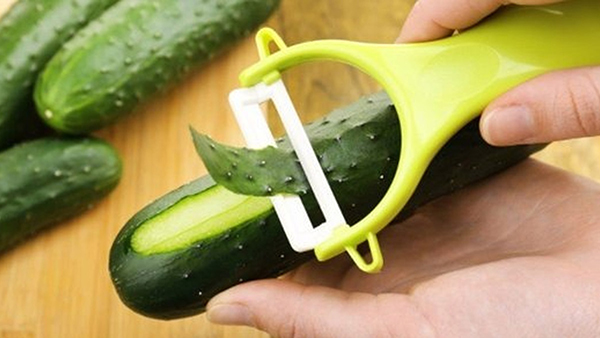 Peeled or Unpeeled Kheera