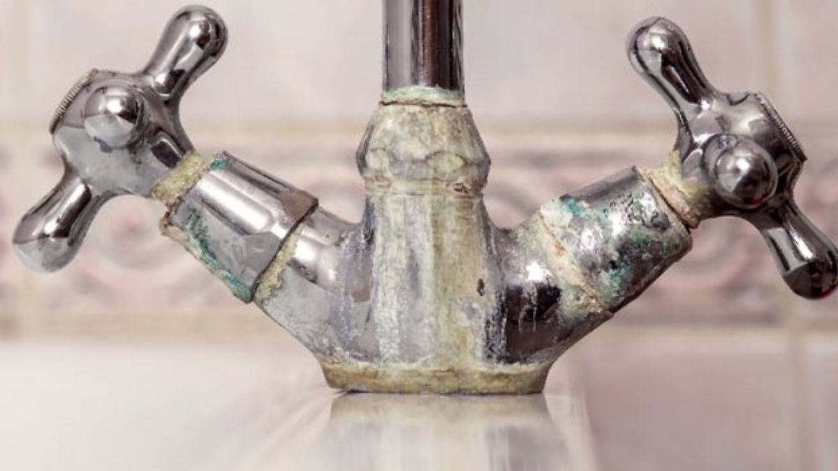 Viral Cleaning Hack to Remove Hard Water Stains