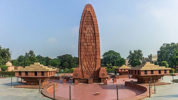 Jallianwala Bagh Massacre Day 2024 Homage Quotes Poem Messages Shayari and Status in Hindi