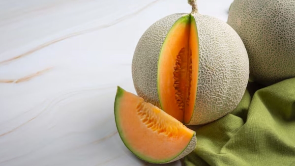 should we drink water after eating muskmelon