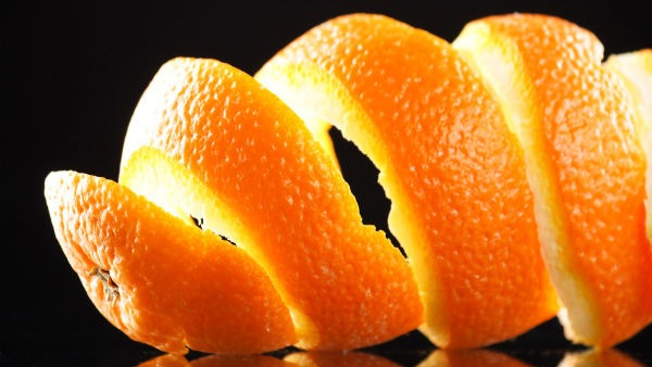 Benefits of Drinking Boiled Orange Peel Water
