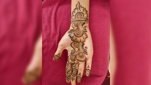 Front and Back Hand Simple And Beautiful Henna Deigns