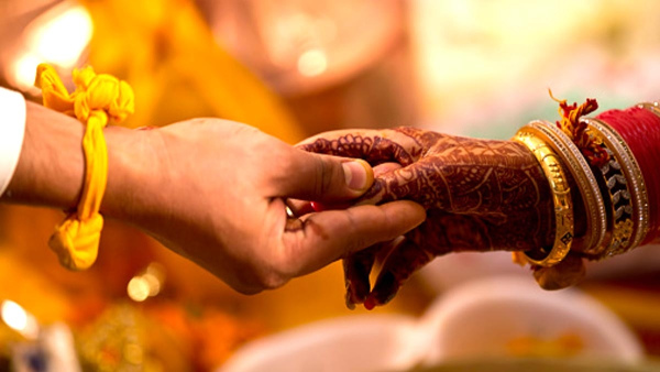 Akshaya Tritiya Par Jaldi Shadi Ke Upay Try These Remedy If You Are Facing Problem in Marriage Akshaya Tritiya Par Jaldi Shadi Ke Upay Try These Remedy If You Are Facing Problem in Marriage