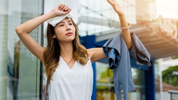 Travelers fainting on Air India flight Travelers fainting on Air India flight