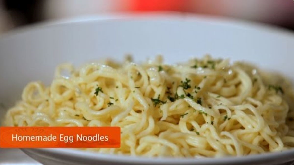 Masterchef Pankaj Bhadouria Egg Noodles Recipe