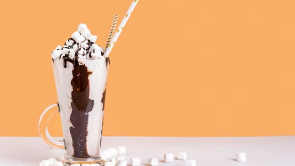 How To Make Vineet Bhatia Summer Special Chai Milkshake