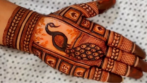 peacock mehndi design