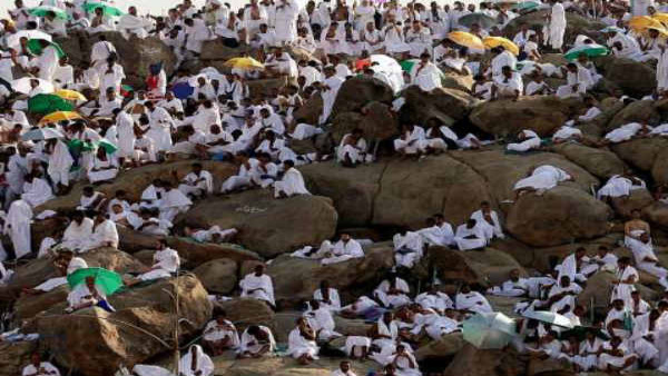 Dua on the day of Arafah Arafat Ke Din Padhne Ki Dua in Hindi