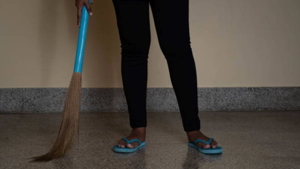 How To Clean A Broom Before Its First Time Use