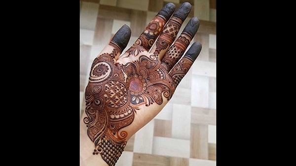 Mehndi Designs For Badi Teej 2024