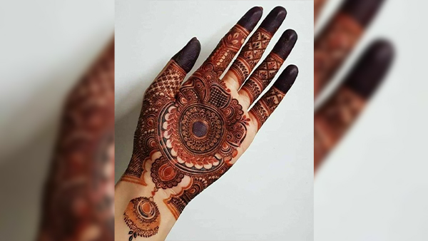 Easy and Simple Mehndi Designs For Hariyali Teej 2024
