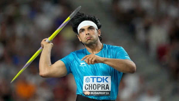 What is the cost and weight of the javelin used by Neeraj Chopra