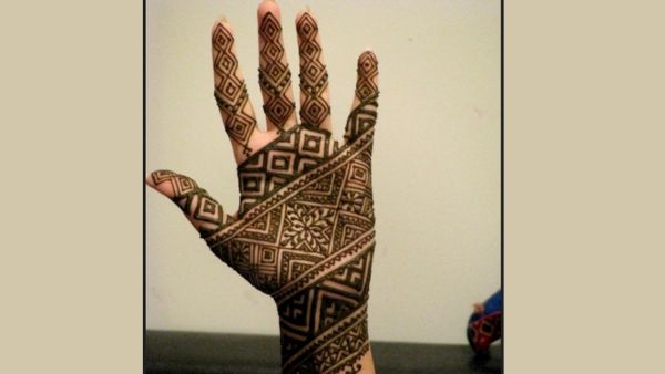 Easy and Simple Mehndi Designs For Raksha Bandhan 2024
