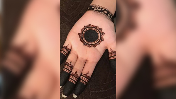 Mehndi Design Front Hand Simple Easy And Beautifu