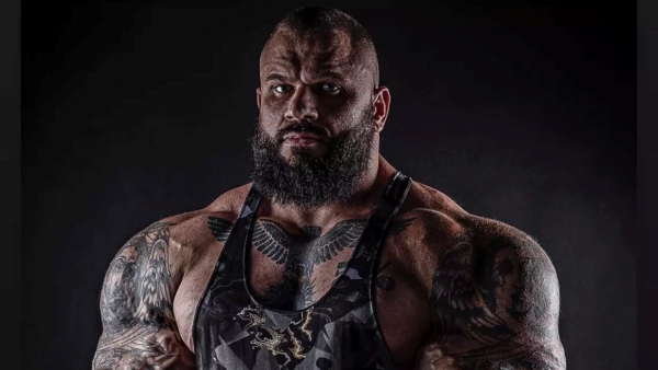 World s most monstrous bodybuilder