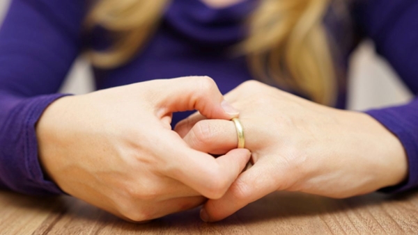 How to Remove a Stuck Ring