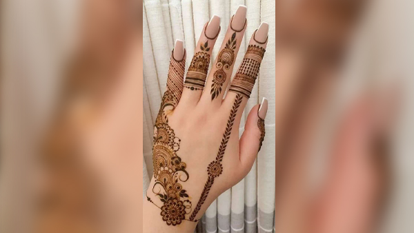Minimal Mehndi Designs