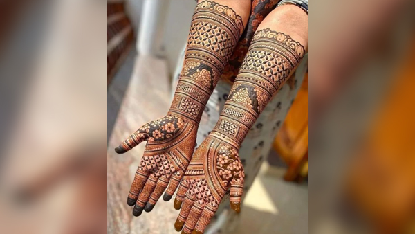 Karwa Chauth Mehndi Design