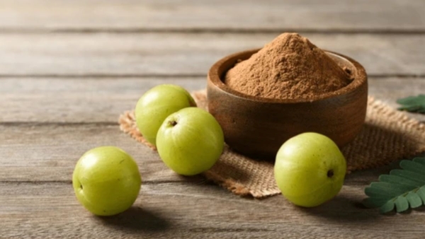 4 Amla Hair Pack Recipes For Shiny and Strong Hair