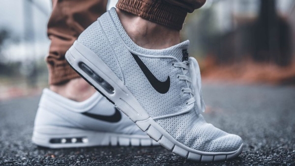 How to Choose the Right Sneaker a