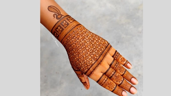 Simple and Easy Eid Special Back Hand Mehndi Design