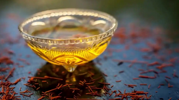 Bhagyashree Swears by This Saffron Water Bhagyashree Swears by This Saffron Water