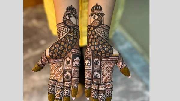 Simple Eid Mehndi Design 2025