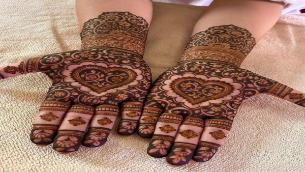 Karwa Chauth Mehndi Designs