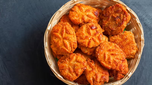 Chhath Puja Thekua Recipe