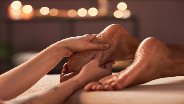 Sesame Oil Foot Massage Benefits Sesame Oil Foot Massage Benefits