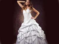 Feel The Blissful Moment In Luxurious Gowns Feel The Blissful Moment In Luxurious Gowns