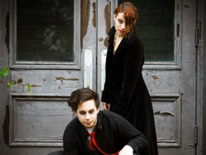 Girls love vampires Girls love vampires