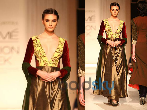 Anarkali Kurta With Plunging Neckline