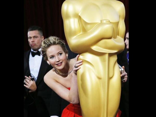 She looks great with short hair 