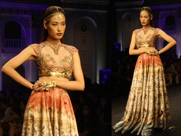 Heart Shaped Necklines